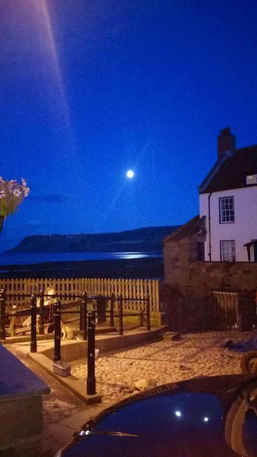 Fernleigh Bed & Breakfast Robin Hood's Bay Exterior photo