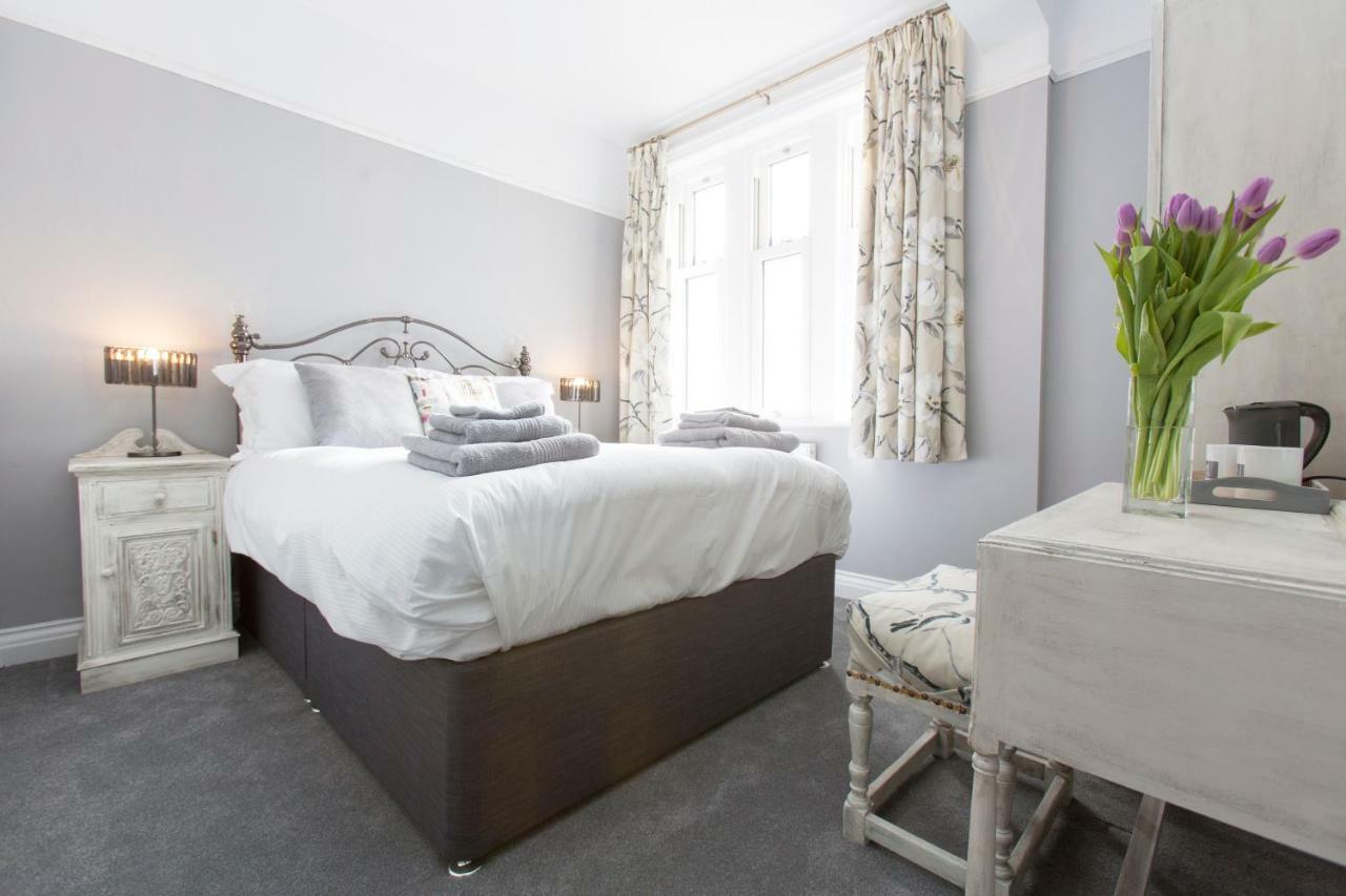 Fernleigh Bed & Breakfast Robin Hood's Bay Exterior photo